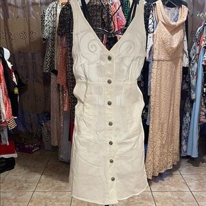 DAVI & DANI Cream Button-Front Midi Dress